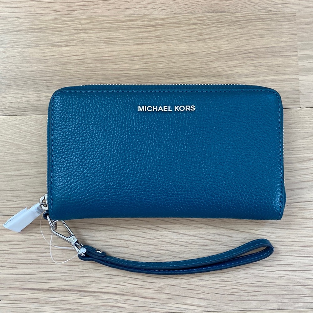 Michael Kors Wristlet Wallet